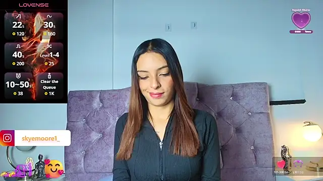 Skye Moore online show from 17, 10, 2025