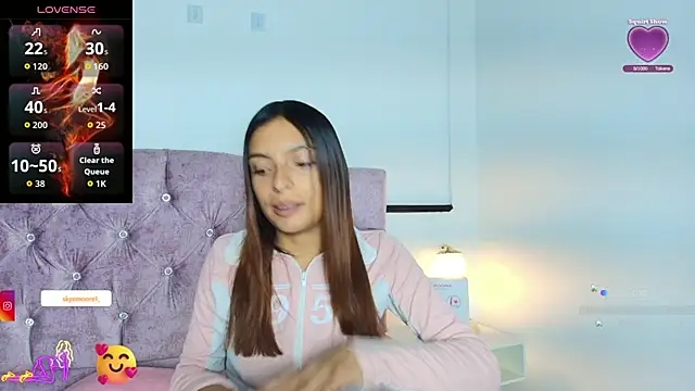 Skye Moore online show from 21, 10, 2025