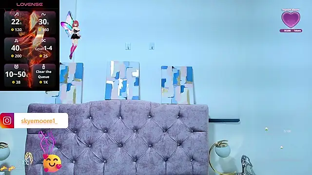 Skye Moore online show from 27, 9, 2025