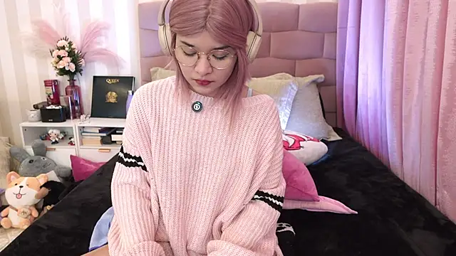 NataliaNovak online show from 10, 4, 2026