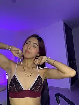 Mirandaa Rogers online show from 25, 5, 2026