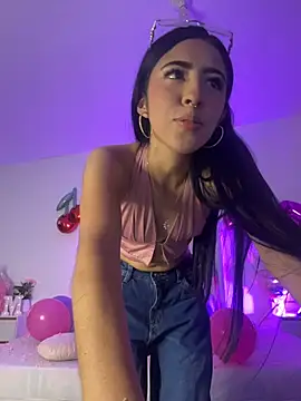 Snapshot of Mirandaa_Rogers chatting on 1, 7, 2026 Mirandaa Rogers online show from 1, 7, 2026