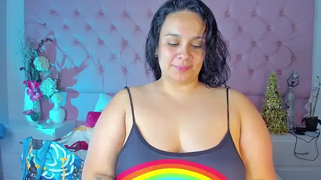 KourtneyEvans online show from 22, 12, 2025