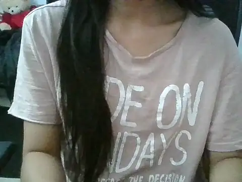 Snapshot of laila_10 chatting on 27, 3, 2026 laila 10 online show from 27, 3, 2026