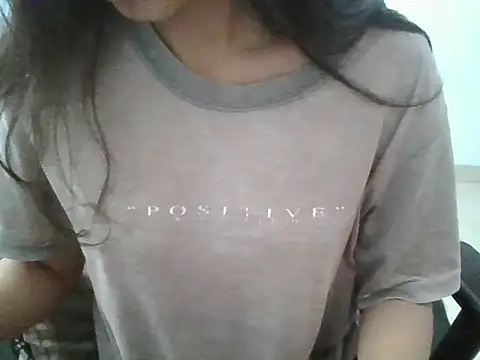 Snapshot of laila_10 chatting on 20, 3, 2026 laila 10 online show from 20, 3, 2026