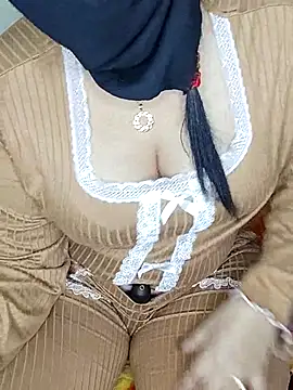 Snapshot of Malika-697 chatting on 7, 1, 2026 Malika-697 online show from 7, 1, 2026