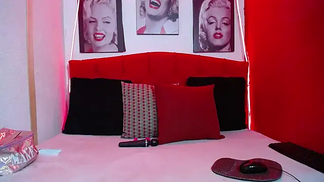 Tiana Ebony18 online show from 28, 3, 2026