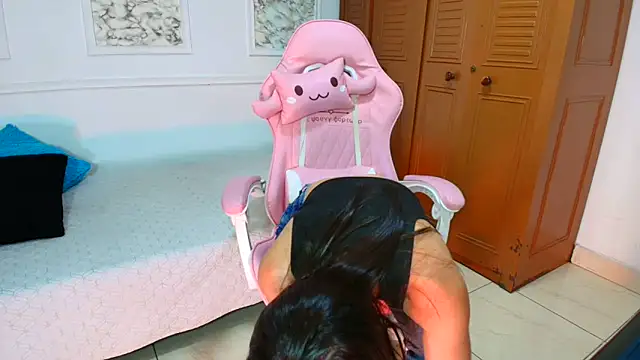 Danella houston online show from 7, 2, 2026