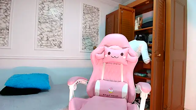 Danella houston online show from 25, 10, 2025