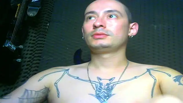 Snapshot of vampireathome chatting on 14, 3, 2025 vampireathome online show from 14, 3, 2025