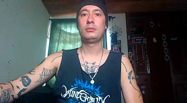 Snapshot of vampireathome chatting on 5, 2, 2025 vampireathome online show from 5, 2, 2025