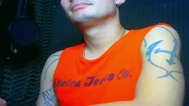 Snapshot of vampireathome chatting on 18, 3, 2025 vampireathome online show from 18, 3, 2025