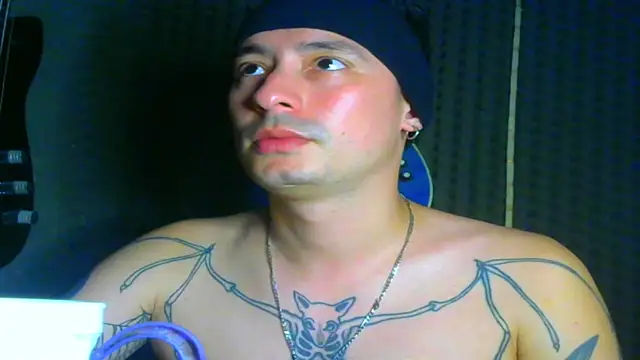 Snapshot of vampireathome chatting on 21, 2, 2025 vampireathome online show from 21, 2, 2025