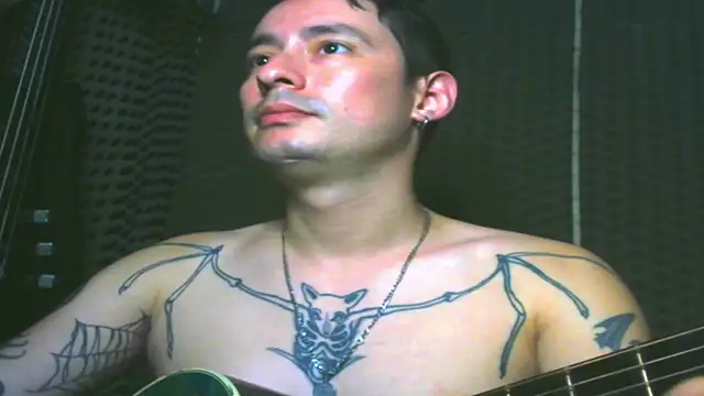 Snapshot of vampireathome chatting on 3, 3, 2025 vampireathome online show from 3, 3, 2025