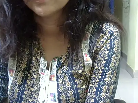 Your cutiepie  online show from 6, 10, 2025