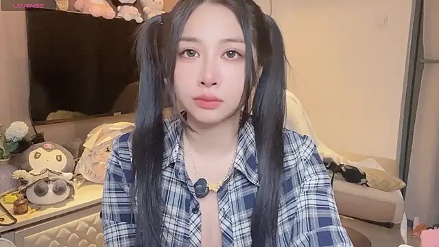 Moonccoi online show from 12, 9, 2025