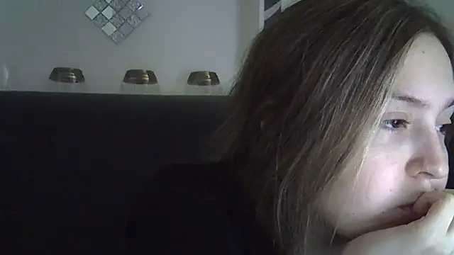 Eloise Celine online show from 10, 2, 2025