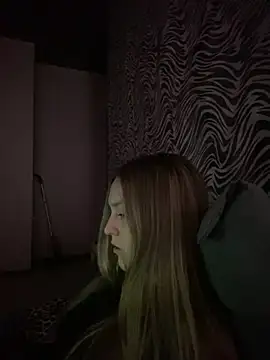 Eloise Celine online show from 17, 2, 2025