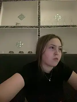 Eloise Celine online show from 5, 2, 2025