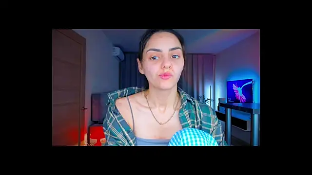 EmiliaZen online show from 10, 2, 2026