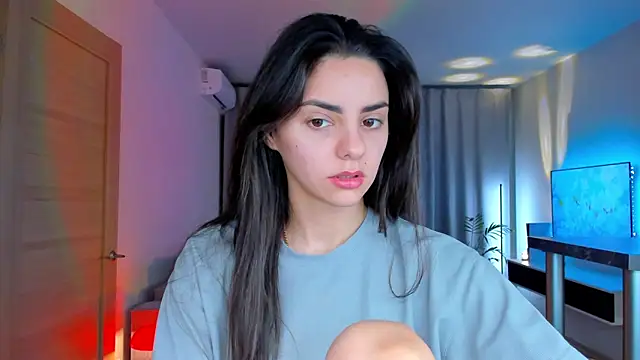 EmiliaZen online show from 12, 2, 2026