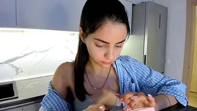 EmiliaZen online show from 18, 3, 2025