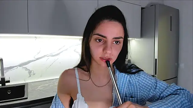 EmiliaZen online show from 7, 3, 2025