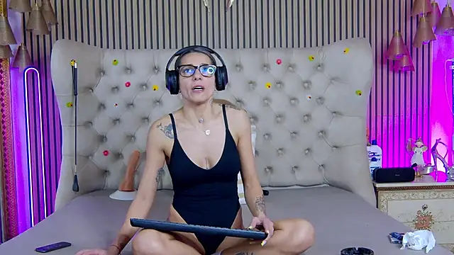 PlayfulShow online show from 24, 2, 2026