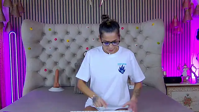 PlayfulShow online show from 11, 11, 2025