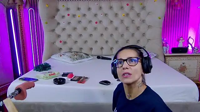 PlayfulShow online show from 8, 1, 2026