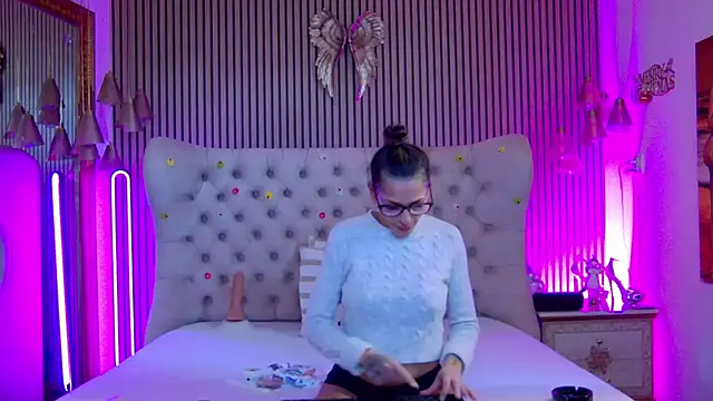 PlayfulShow online show from 8, 2, 2026