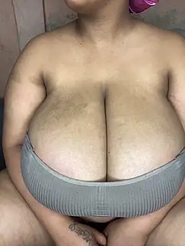 Snapshot of NonoGotBoobies chatting on 26, 9, 2025 NonoGotBoobies online show from 26, 9, 2025