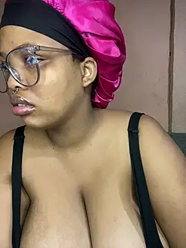 Snapshot of NonoGotBoobies chatting on 15, 3, 2025 NonoGotBoobies online show from 15, 3, 2025