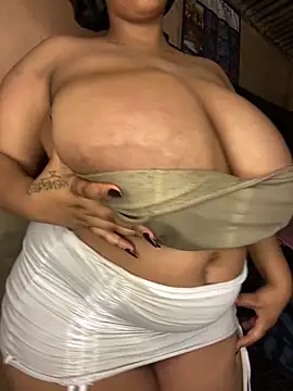 Snapshot of NonoGotBoobies chatting on 26, 11, 2025 NonoGotBoobies online show from 26, 11, 2025