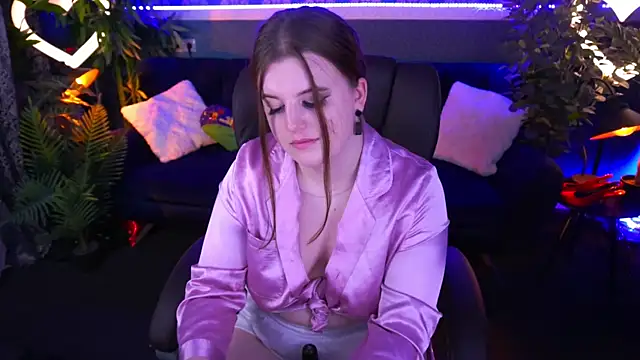 KristiMoons online show from 2, 3, 2025