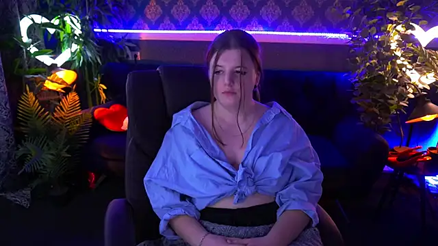 KristiMoons online show from 28, 2, 2025