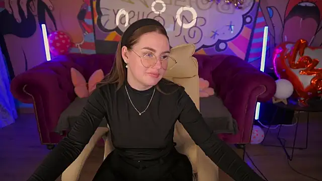 Snapshot of DivineJass chatting on 3, 3, 2025 DivineJass online show from 3, 3, 2025