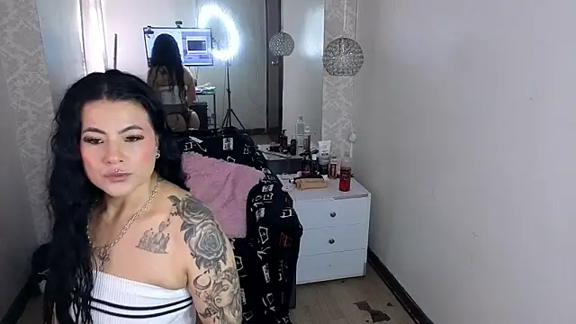 lizha milf online show from 12, 11, 2025