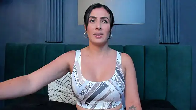 scarlet edwars online show from 28, 10, 2025