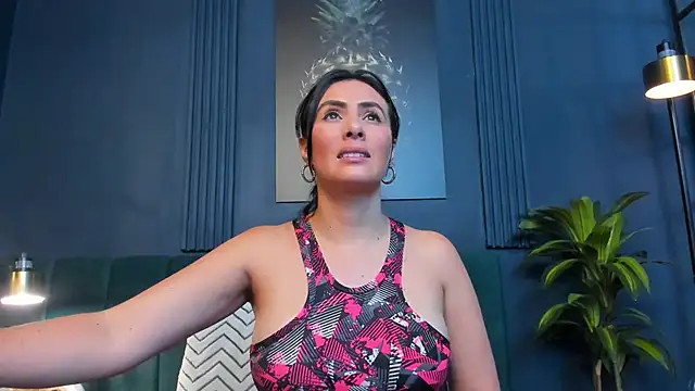 scarlet edwars online show from 11, 2, 2026