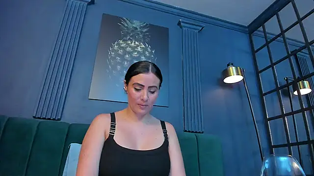 scarlet edwars online show from 20, 3, 2026