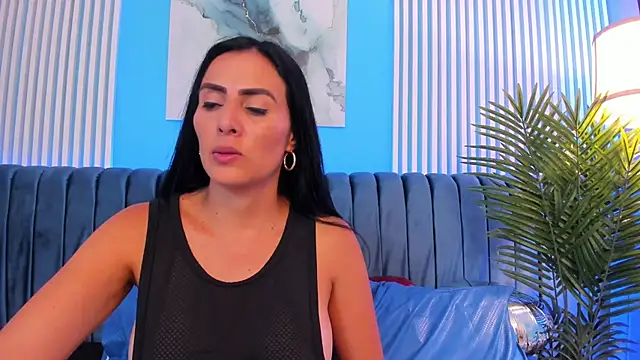 scarlet edwars online show from 21, 2, 2025