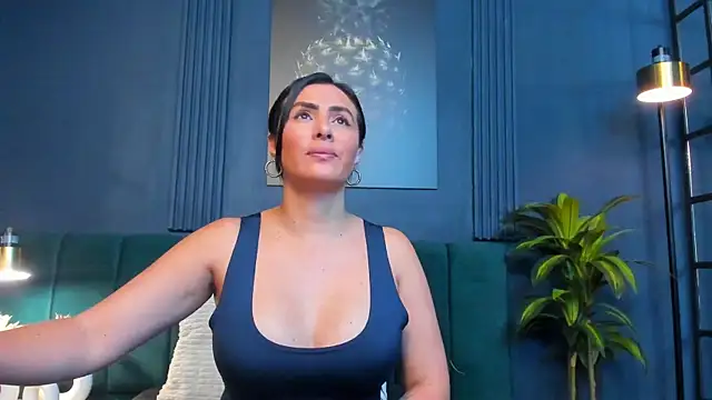 scarlet edwars online show from 9, 2, 2026