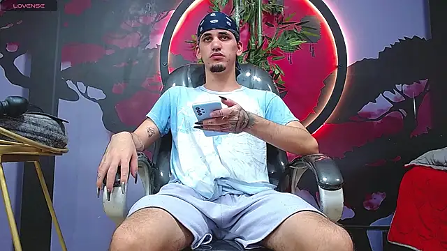 Dirty Kingg online show from 21, 11, 2025