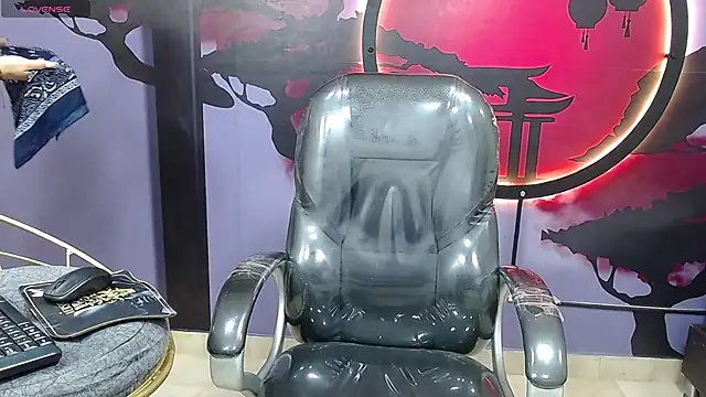 Dirty Kingg online show from 28, 10, 2025