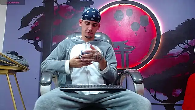 Dirty Kingg online show from 1, 11, 2025