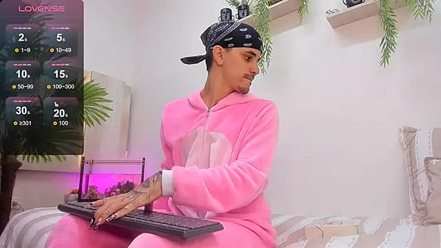 Dirty Kingg online show from 19, 10, 2025