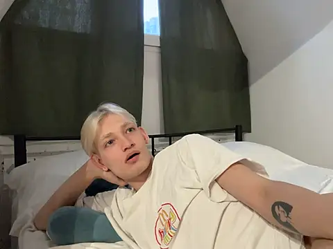 Snapshot of Julian_wins chatting on 12, 2, 2025 Julian wins online show from 12, 2, 2025