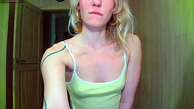 Snapshot of Caramel_piegirl chatting on 15, 6, 2026 Caramel piegirl online show from 15, 6, 2026