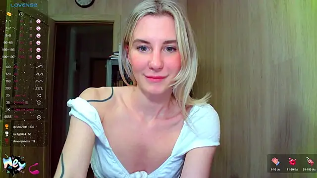 Caramel piegirl online show from 13, 12, 2025